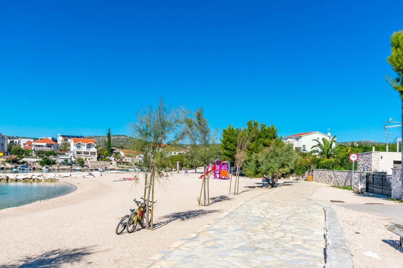 Apartments Luka روغوزنيكا المظهر الخارجي الصورة